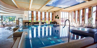Wellnessurlaub - Hotel-Schwerpunkt: Wellness & Kulinarik - Künzell - Schwimmbad - Göbel´s Schlosshotel " Prinz von Hessen "