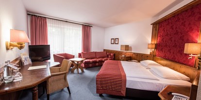 Wellnessurlaub - Parkplatz: kostenlos beim Hotel - Kassel - Zimmerbeispiel Komfort-Doppelzimmer - Göbel's Hotel Rodenberg