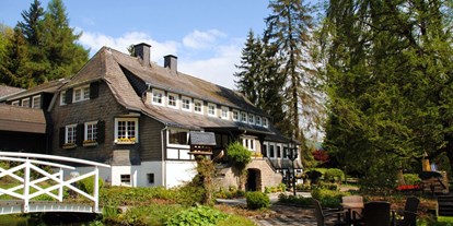 Wellnessurlaub - Umgebungsschwerpunkt: am Land - Winterberg - Außenansicht - Romantik Hotel Stryckhaus
