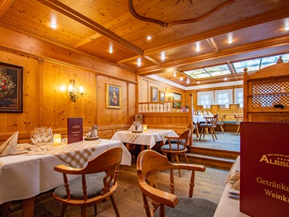 Wellnessurlaub - Finnische Sauna - Freudenstadt - Restaurant Ahnenstube  - Vital- und Wellnesshotel Albblick