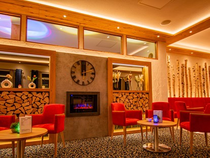 Wellnessurlaub - Hotelbar - Lounge - Vital- und Wellnesshotel Albblick