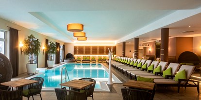 Wellnessurlaub - Hotel-Schwerpunkt: Wellness & Kulinarik - Lochau - Innenpool Panoramahotel Oberjoch  - Panoramahotel Oberjoch
