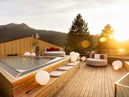 Wellnessurlaub - Umgebungsschwerpunkt: Berg - Warth (Warth) - Onsen Pools auf der Dachterrasse - Hotel Franks