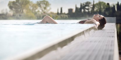 Wellnessurlaub - Hotelbar - Gardasee - Verona - Relaxen - Quellenhof Luxury Resort Lazise