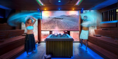 Wellnessurlaub - Whirlpool am Zimmer - Venetien - Finnische Event Sauna "adults only" - Quellenhof Luxury Resort Lazise