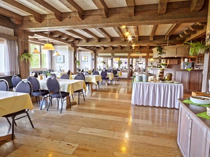 Wellnessurlaub - Bettgrößen: Doppelbett - Baiersbronn - Frühstücksrestaurant Gästehaus Himmelreich - Hotel-Resort Waldachtal