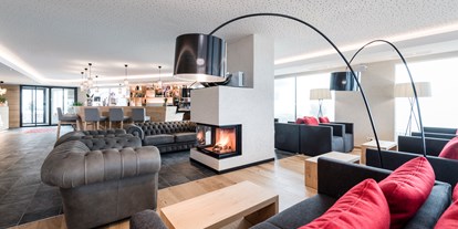 Wellnessurlaub - Skilift - Tiers am Rosengarten - Lounge/Bar - Alpine Lifestyle Hotel Ambet