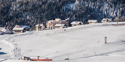 Wellnessurlaub - zustellbare Kinderbetten - Eisacktal - Meransen Winter - Alpine Lifestyle Hotel Ambet