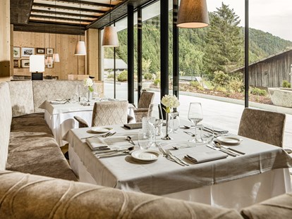 Wellnessurlaub - Aromamassage - St. Martin (Trentino-Südtirol) - Speisesaal - Hotel Masl