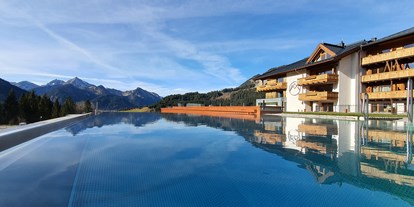 Wellnessurlaub - Pools: Infinity Pool - Tiroler Oberland - Hotel Bergblick *****