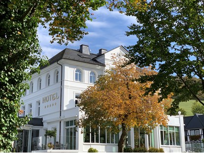Wellnessurlaub - Golf - Sauerland - Romantik- & Wellnesshotel Deimann Stammhaus Herbst - Romantik- & Wellnesshotel Deimann