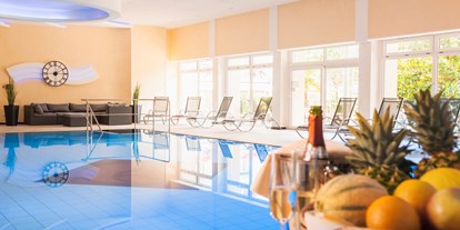 Wellnessurlaub - Hotel-Schwerpunkt: Wellness & Wandern - Pfalz - Hallenbad im Wellness- und Gartenhotel Heusser - Gartenhotel Heusser