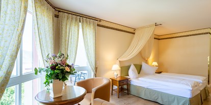 Wellnessurlaub - Bettgrößen: Doppelbett - Meddersheim - Deluxe Dopplzimmer - Hotel Schloss Rheinfels