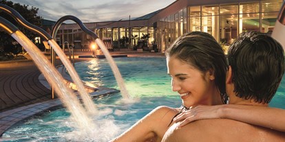 Wellnessurlaub - Honigmassage - Bad Düben - Außenbereich Badelandschaft - HEIDE SPA Hotel & Resort 