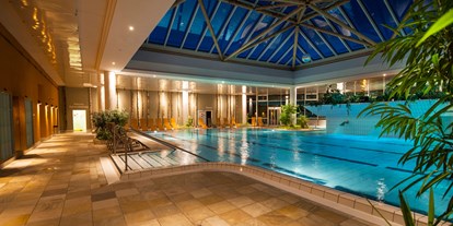 Wellnessurlaub - Pools: Infinity Pool - Sachsen - 25-Meter-Becken-Badelandschaft - HEIDE SPA Hotel & Resort 