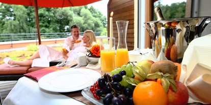 Wellnessurlaub - Langschläferfrühstück - Sachsen - Frühstück auf dem Zimmer - HEIDE SPA Hotel & Resort 