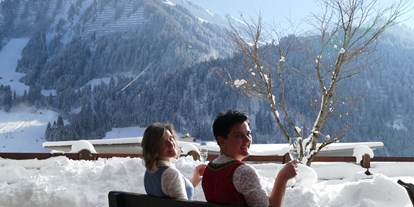Wellnessurlaub - Pools: Infinity Pool - Nesselwängle - 4* Hotel Erlebach - Wander- Wellness & Genusshotel in Vorarlberg