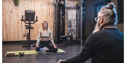 Wellnessurlaub - Ganzkörpermassage - Hohe Tauern - Fitness & Yoga - Das Falkenstein Kaprun