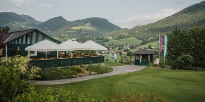 Wellnessurlaub - Umgebungsschwerpunkt: See - Windischgarsten - Restaurant 19 am hoteleigenen 18-Loch-Golfplatz - IMLAUER Hotel Schloss Pichlarn