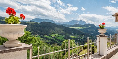 Wellnessurlaub - Alta Badia - Blick auf die Dolomiten - Berglandhotel Untertheimerhof