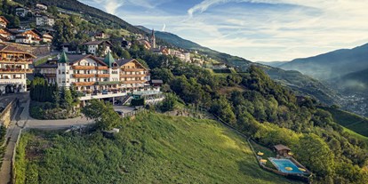 Wellnessurlaub - Hotel-Schwerpunkt: Wellness & Wandern - La Villa in Badia - Außenansicht - Berglandhotel Untertheimerhof