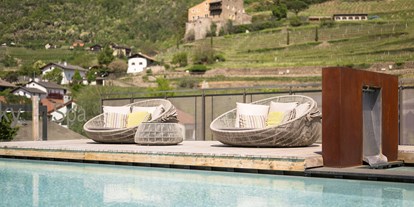 Wellnessurlaub - Pools: Infinity Pool - Burgeis/Mals - Solepool 34 °C im Sky-Spa - Feldhof DolceVita Resort