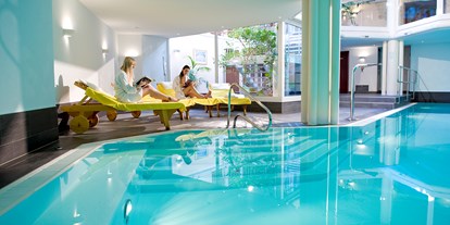 Wellnessurlaub - Umgebungsschwerpunkt: am Land - Spiez - Indoor-Swimmingpool - Golfhotel Les Hauts de Gstaad & SPA