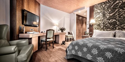 Wellnessurlaub - Lymphdrainagen Massage - Schweiz - Rooms & Suites - Tschuggen Grand Hotel