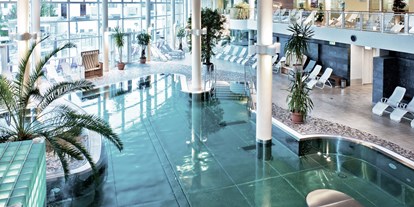 Wellnessurlaub - Whirlpool - Bad Tatzmannsdorf - Indoor Thermenlandschaft im Reduce Hotel Vital ****S  - REDUCE Hotel Vital ****S
