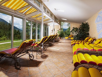 Wellnessurlaub - Rücken-Nacken-Massage - Oberndorf in Tirol - Sonnenpavillon - Alm- & Wellnesshotel Alpenhof