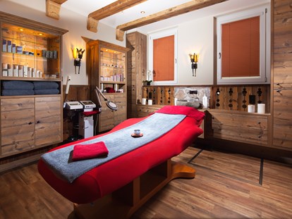 Wellnessurlaub - Ayurveda Massage - Zell am See - Kosmetikstudio - Alm- & Wellnesshotel Alpenhof