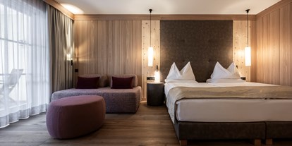 Wellnessurlaub - Honigmassage - Dolomiten - Zimmer - ADLER Spa Resort DOLOMITI
