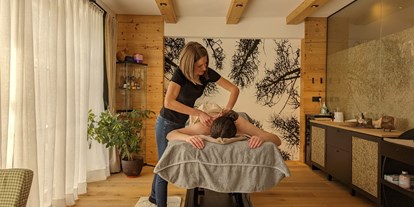 Wellnessurlaub - Rücken-Nacken-Massage - Natz-Schabs - Liondes Chalets