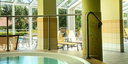 Wellnessurlaub - Hotel-Schwerpunkt: Wellness & Natur - Grafenau (Freyung-Grafenau) - Whirlpool - Hotel Herzog Heinrich