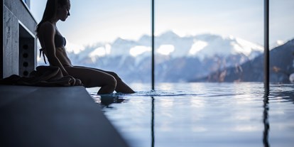 Wellnessurlaub - Kosmetikbehandlungen - Mals im Vinschgau - Indoor Infinity Pool - DAS GERSTL Alpine Retreat