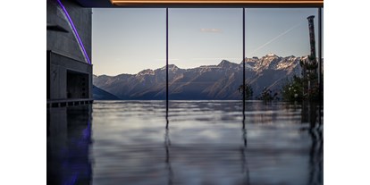Wellnessurlaub - Italien - Indoor Infinity Pool - DAS GERSTL Alpine Retreat