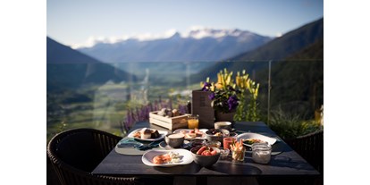 Wellnessurlaub - Hotel-Schwerpunkt: Wellness & Natur - Trentino-Südtirol - Panoramaterrasse  - DAS GERSTL Alpine Retreat