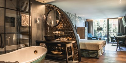 Wellnessurlaub - Hotel-Schwerpunkt: Wellness & Romantik - Montagna - Arte Suite - Alpin Garden Luxury Maison & SPA