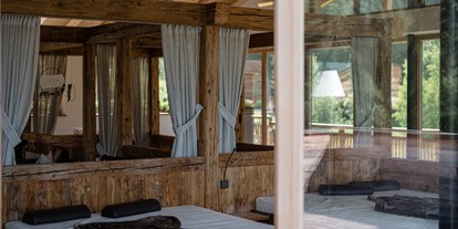 Wellnessurlaub - Honigmassage - St. Vigil in Enneberg - Relaxroom - Alpine Nature Hotel Stoll