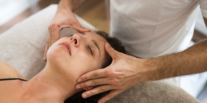 Wellnessurlaub - Shiatsu Massage - Naturns bei Meran - Hotel Castel Rundegg ****s