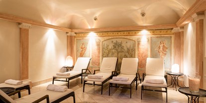 Wellnessurlaub - Lymphdrainagen Massage - Schenna bei Meran - Ruheraum - Hotel Castel Rundegg ****s