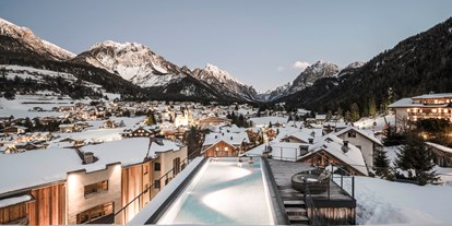 Wellnessurlaub - Pools: Infinity Pool - Seiser Alm - Excelsior Dolomites Life Resort