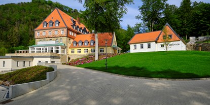Wellnessurlaub - Pools: Innenpool - Weserbergland, Harz ... - Außenansicht Villa - sonnenresort ETTERSHAUS