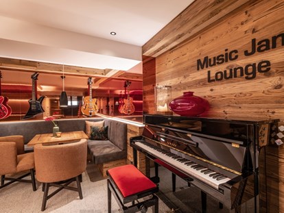 Wellnessurlaub - Restaurant - Pfalzen - Music Jam Lounge - Aktiv- & Wellnesshotel Bergfried