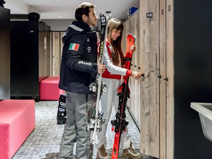 Wellnessurlaub - Umgebungsschwerpunkt: Berg - Tux - Skiraum mit Skiverleih - Aktiv- & Wellnesshotel Bergfried