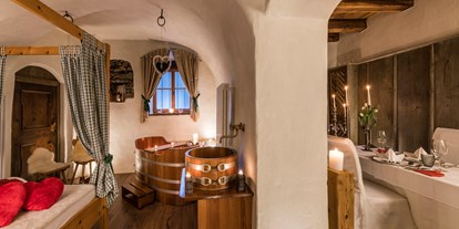 Wellnessurlaub - Kräutermassage - St. Leonhard (Trentino-Südtirol) - Private Schlössl Spa - Hotel Mein Matillhof