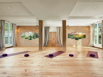 Das Alpenhaus Gasteinertal Fitnessangebote im Detail Yoga