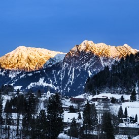 Wellnesshotel: Ausblick im Winter - Alpenhotel Oberstdorf