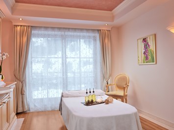 Relais & Chateaux Hotel Singer Massagen im Detail Aromaölmassage