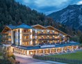 Wellnesshotel: Schönes 4-Sterne Superior Wellnesshotel am Achensee in Tirol - Verwöhnhotel Kristall - Wellnesshotel für Erwachsene am Achensee